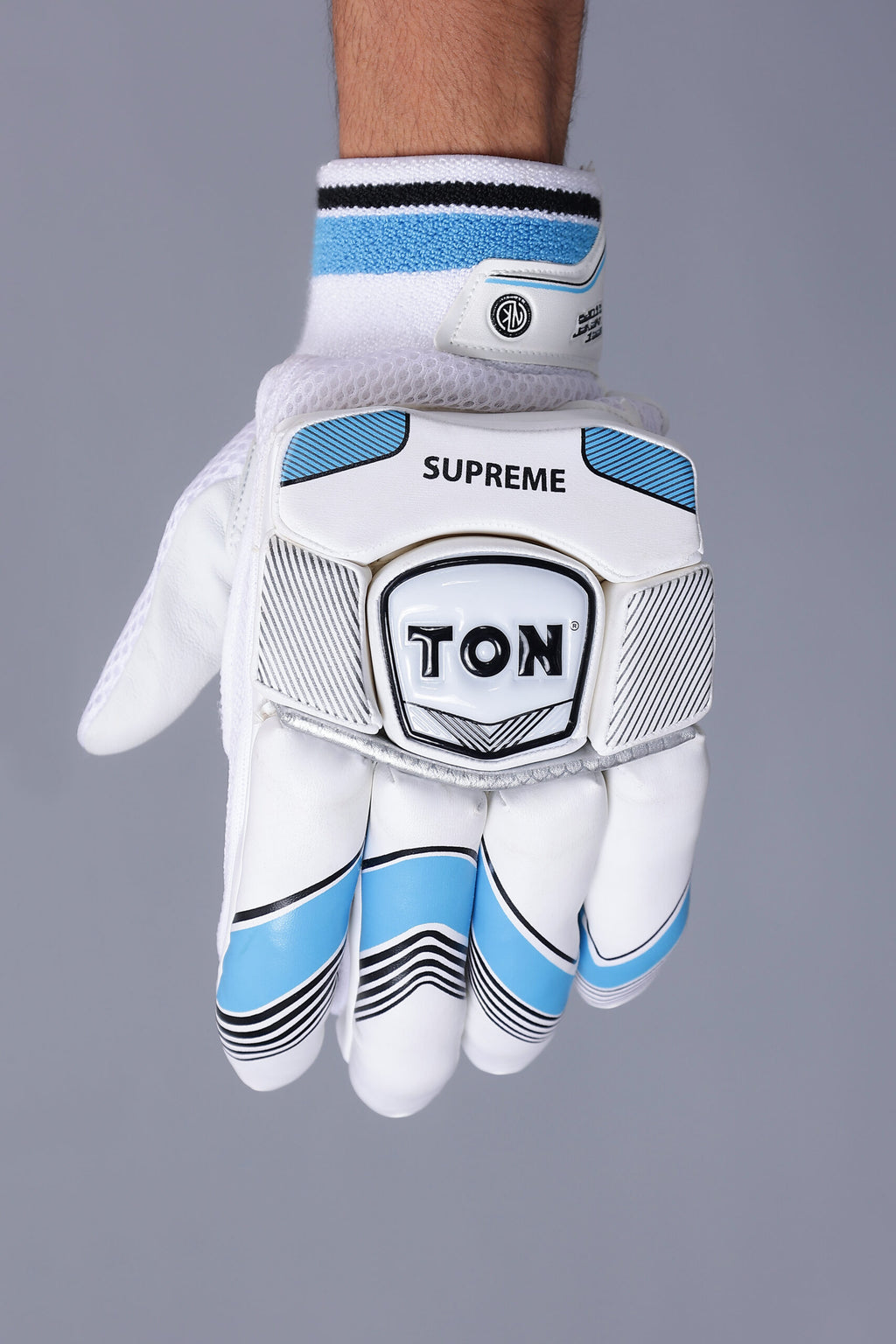 Ton Supreme Cricket Batting Gloves