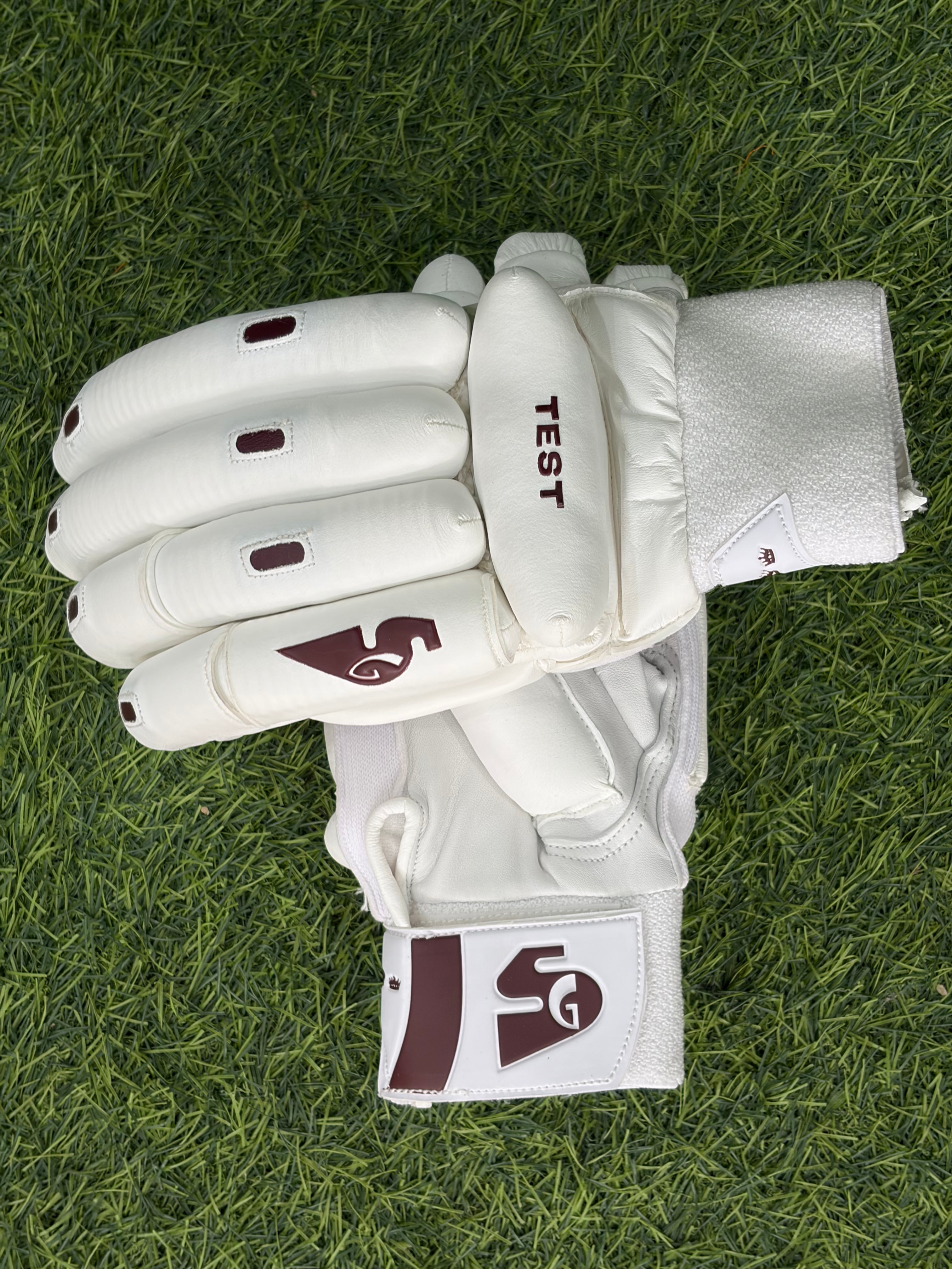 SG Test Classic Batting Gloves