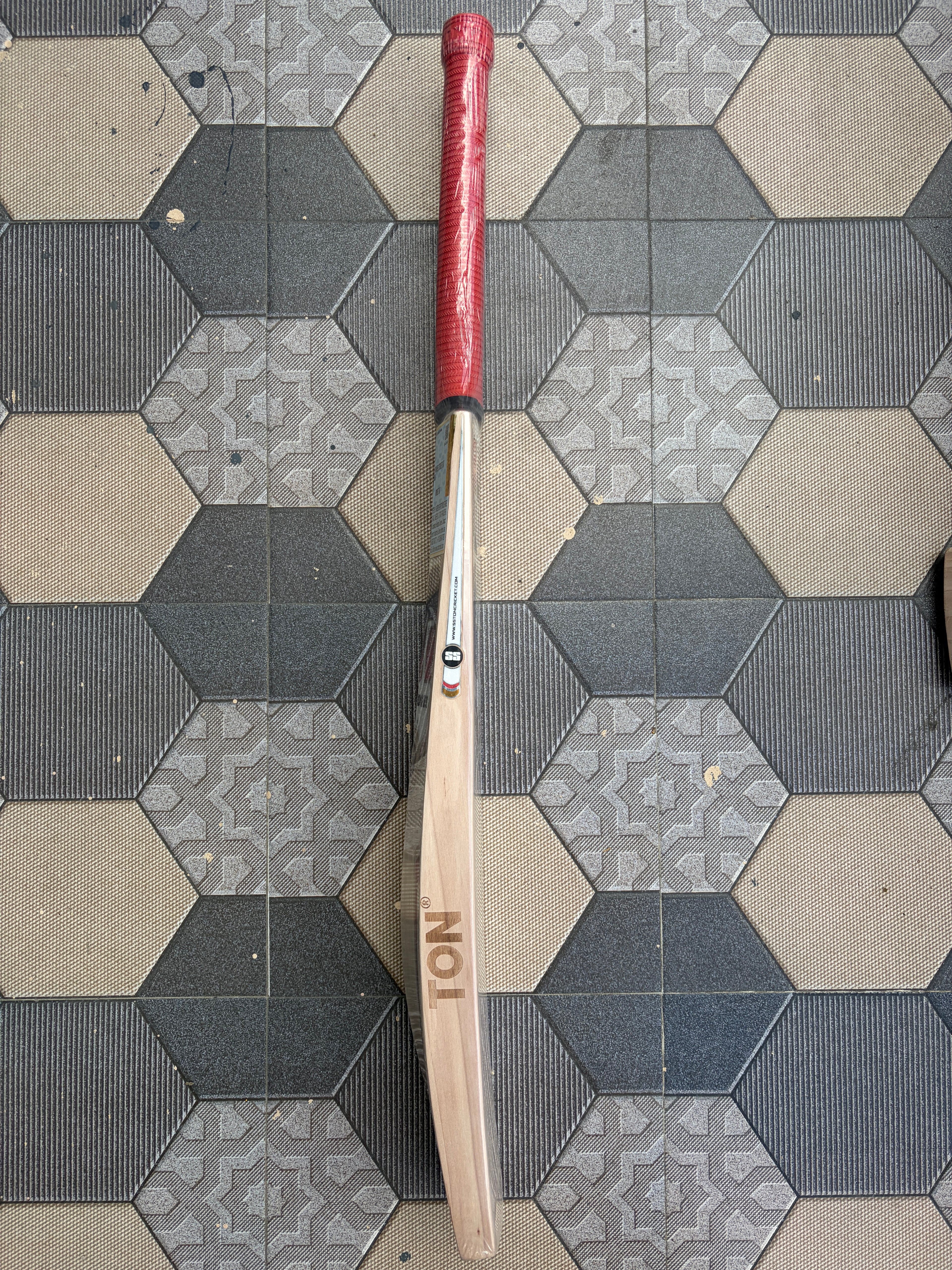 SS Sir Richards English Willow Bat 1