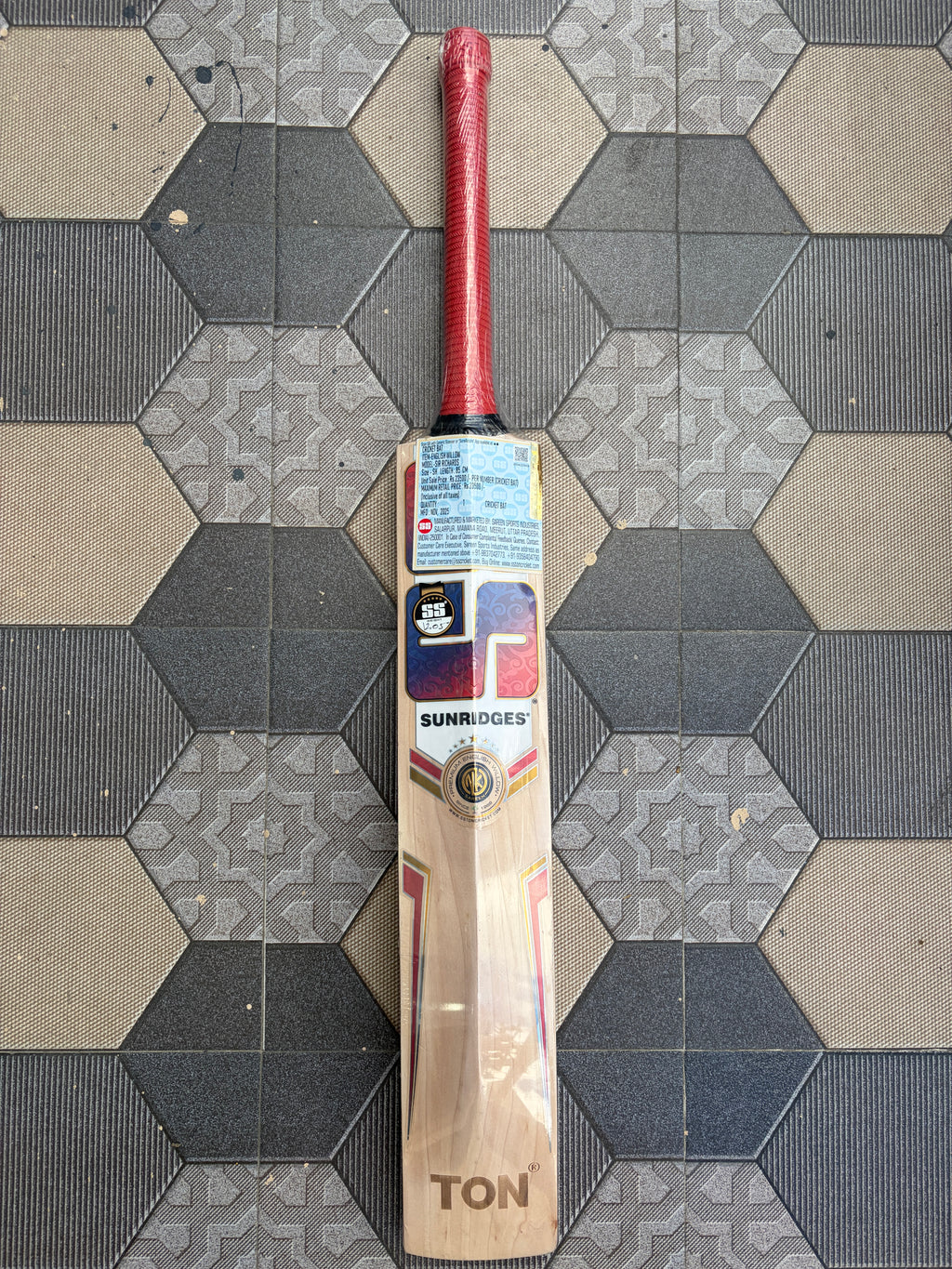 SS Sir Richards English Willow Bat 1