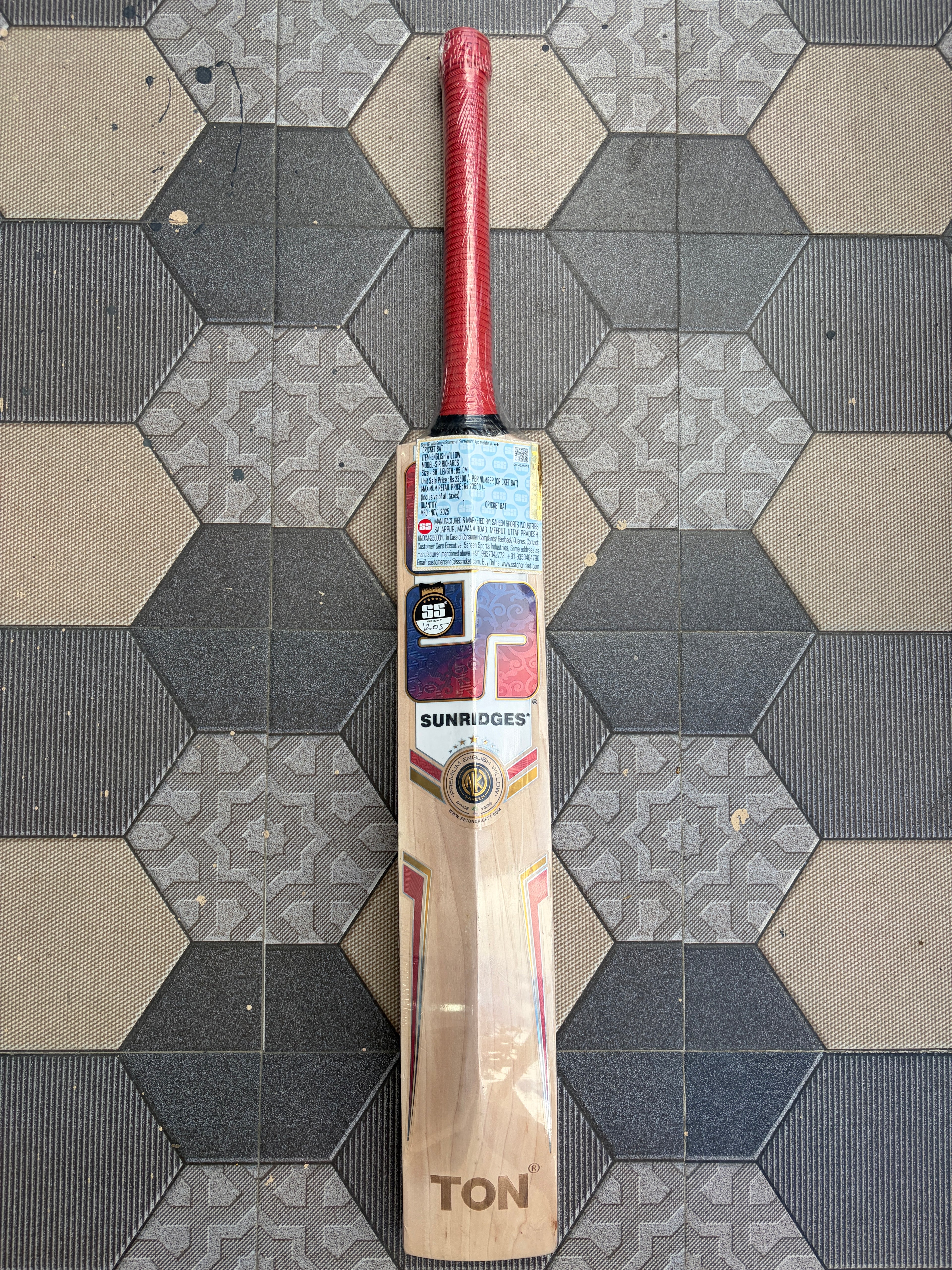 SS Sir Richards English Willow Bat 1