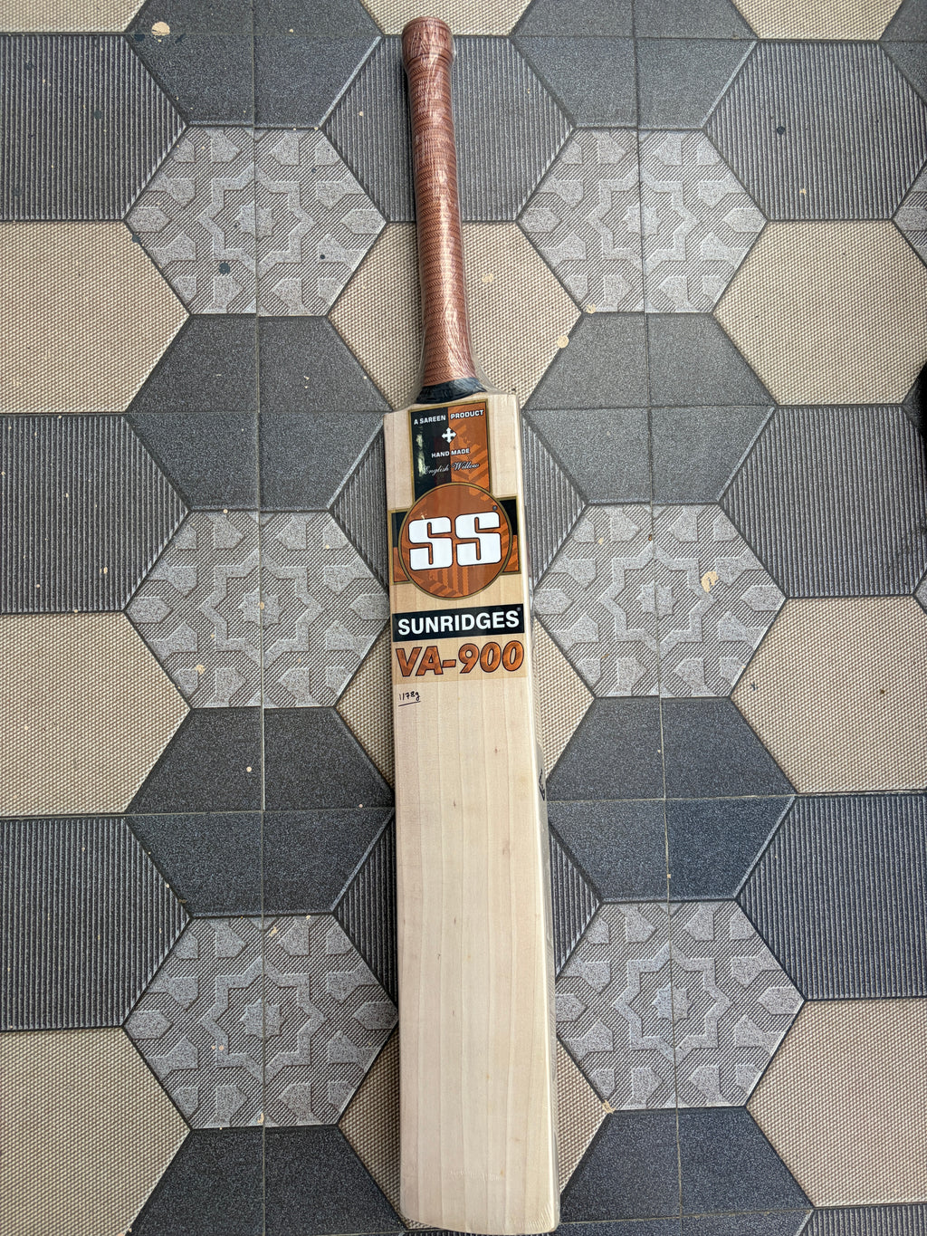 SS VA 900 Blaster English Willow Bat