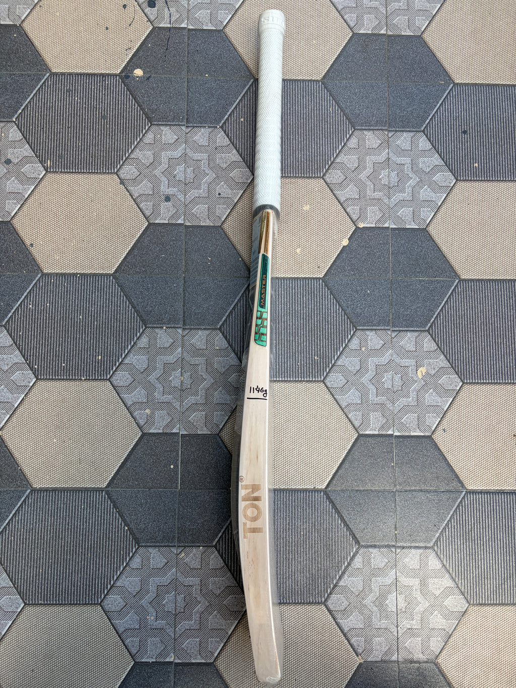 SS Master 1000 English Willow Bat 1