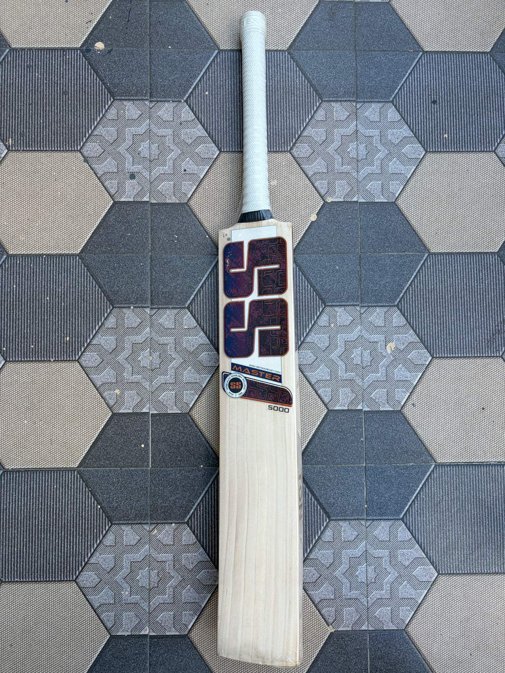 SS Master 5000 English Willow Bat 2