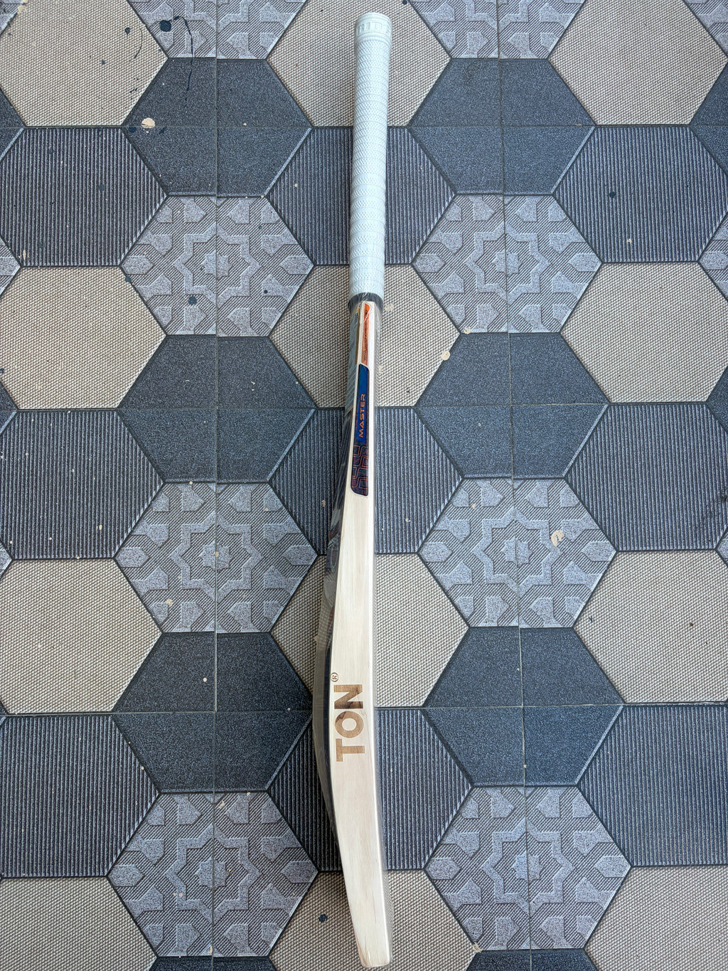 SS Master 5000 English Willow Bat 2
