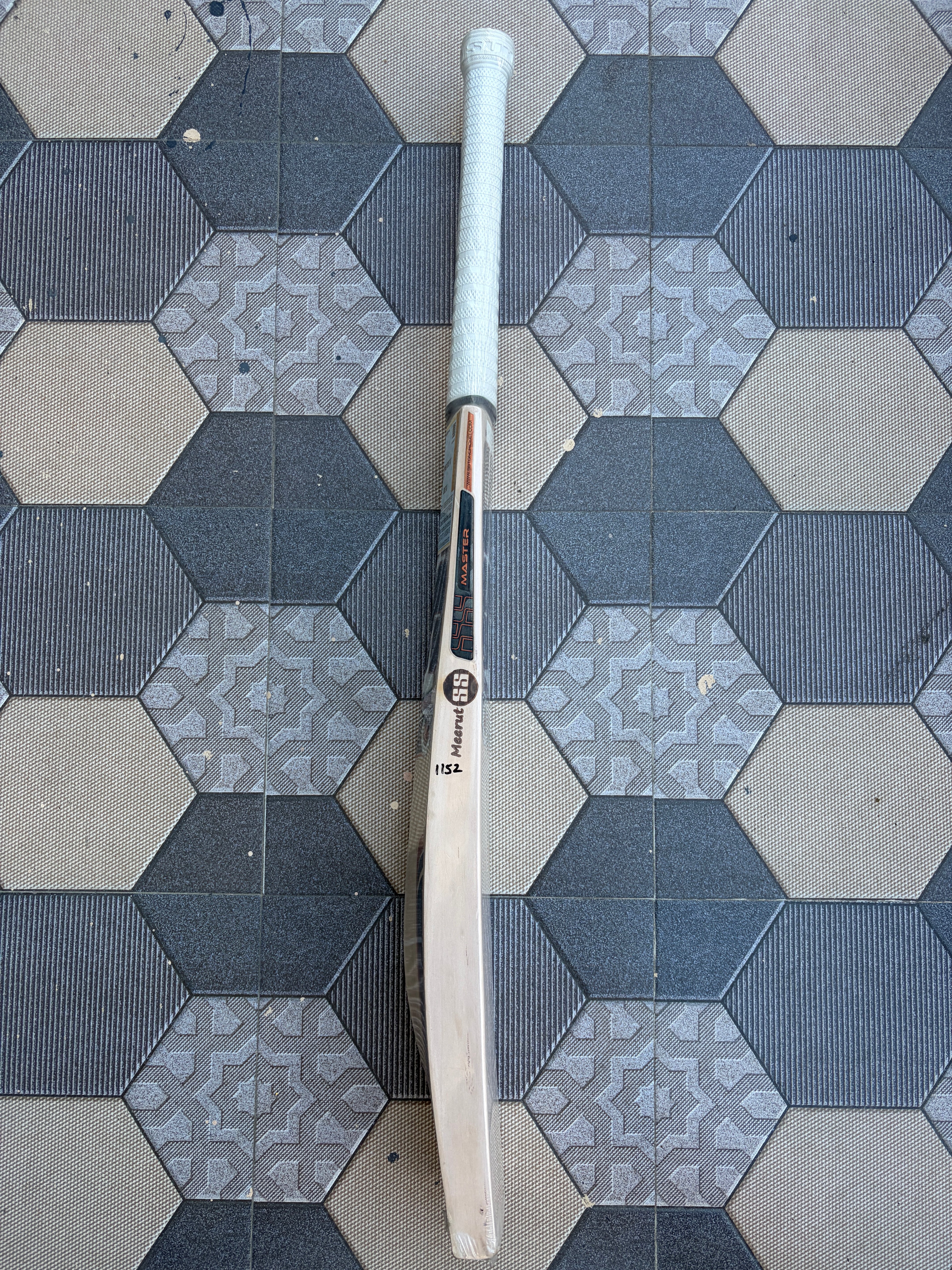 SS Master 7000 English Willow Bat 1