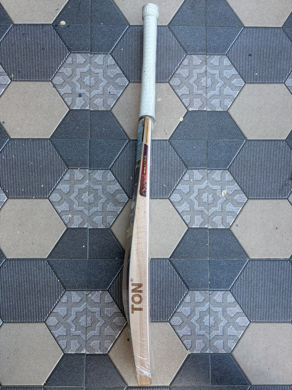 SS Master 1500 English Willow Bat 1