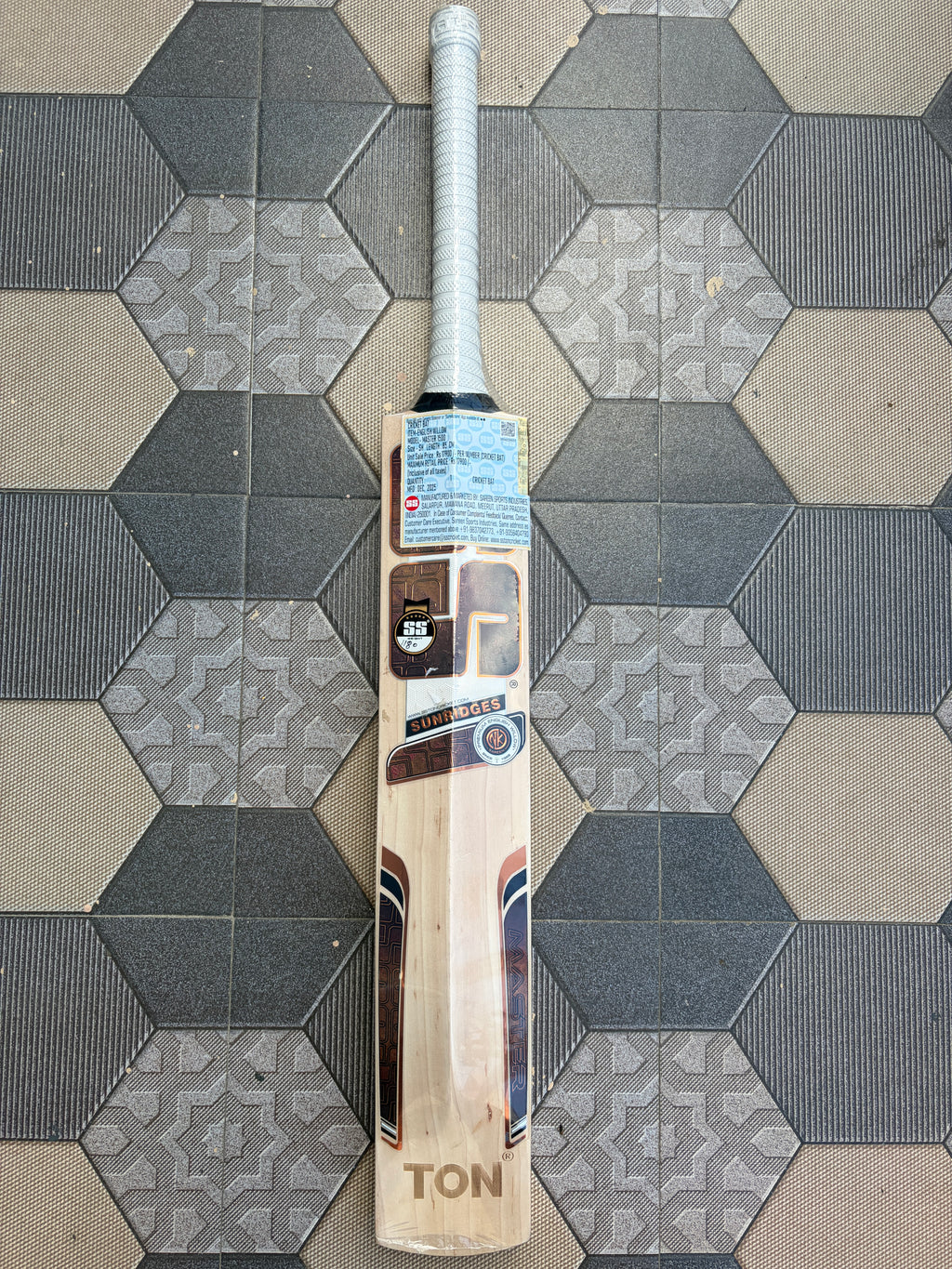 SS Master 1500 English Willow Bat 3