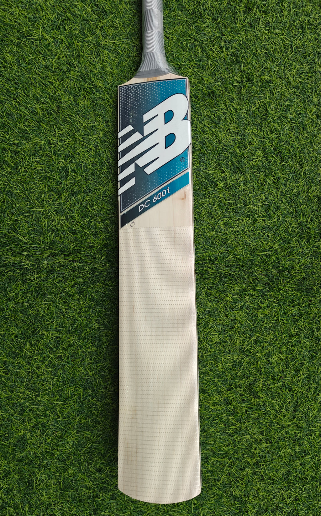 NB DC 600i English Willow Cricket Bat-SH