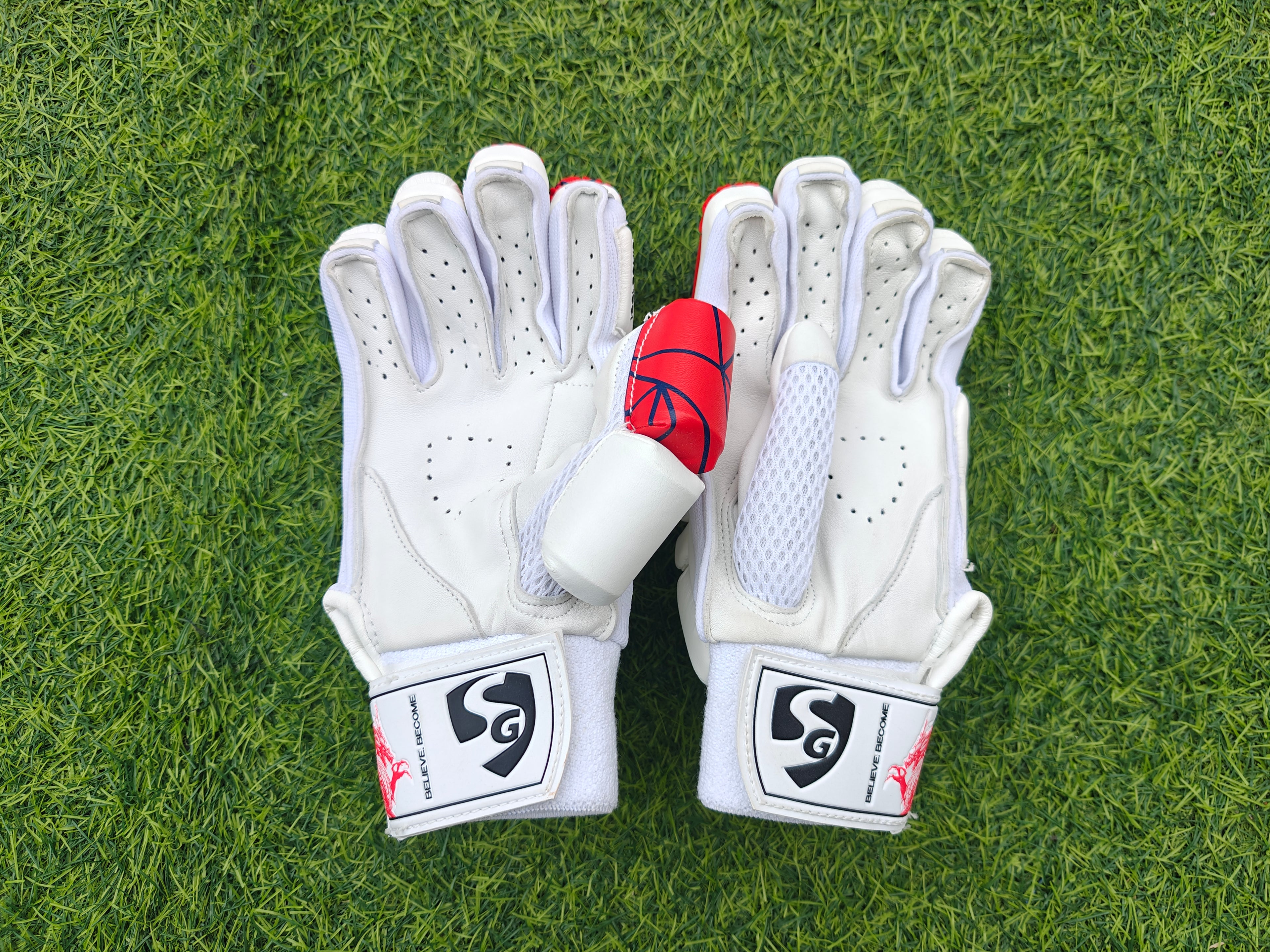 Sg KLR LITE Batting Gloves-Rh