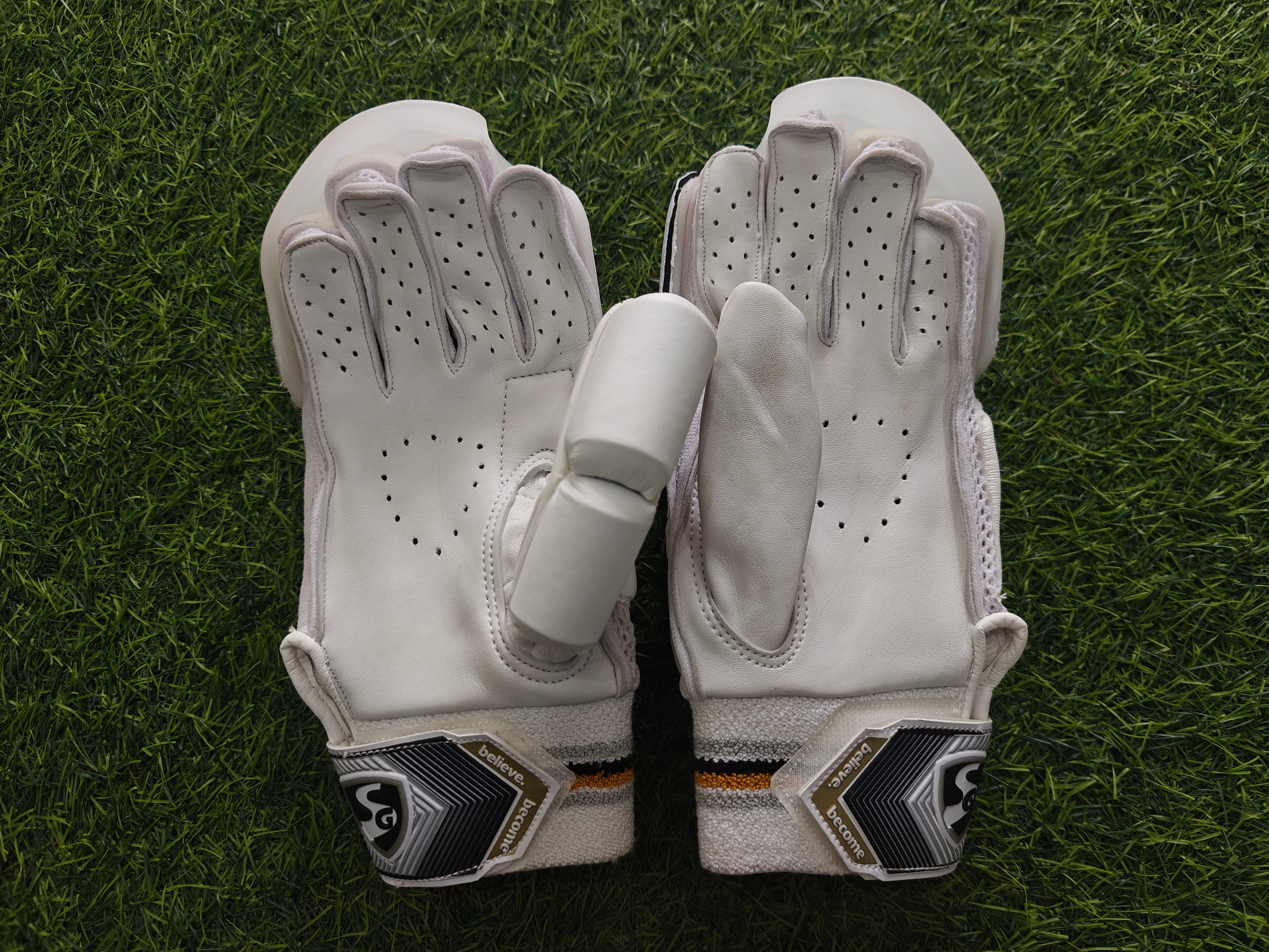 Sg HP Armour Batting Gloves-RH