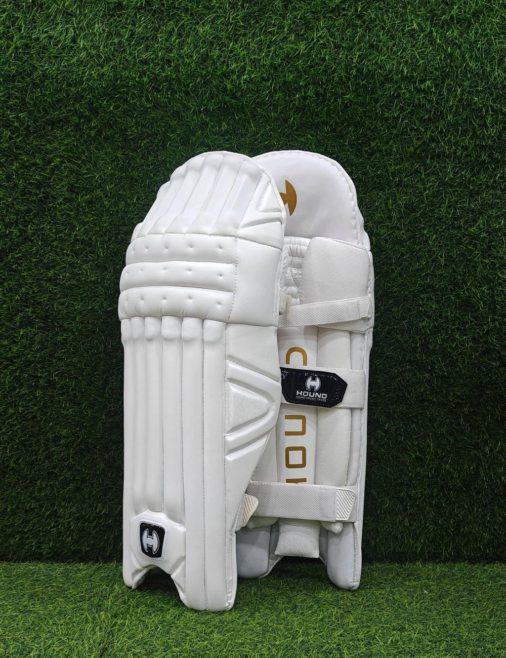 Hound Legacy Batting Legguard