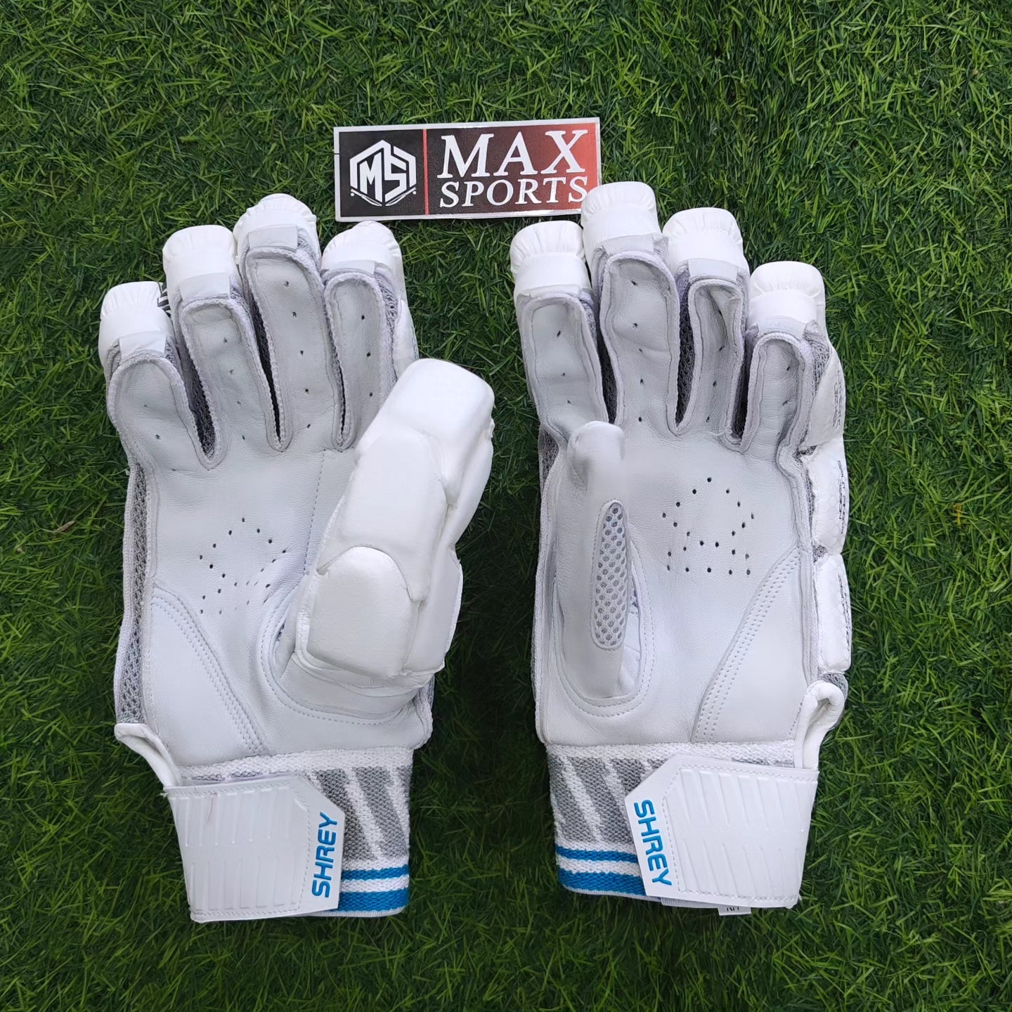 Shrey Legacy Batting Gloves