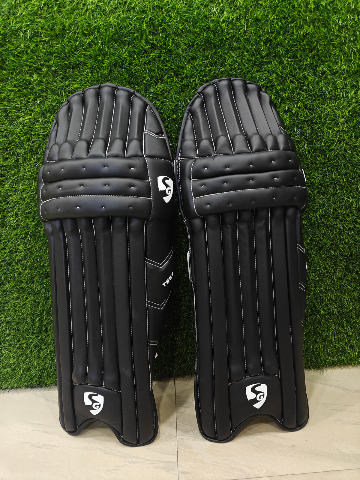 Sg Test Black Batting Legguard