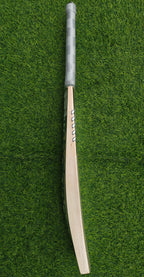 NB DC 650i English Willow Cricket Bat-SH