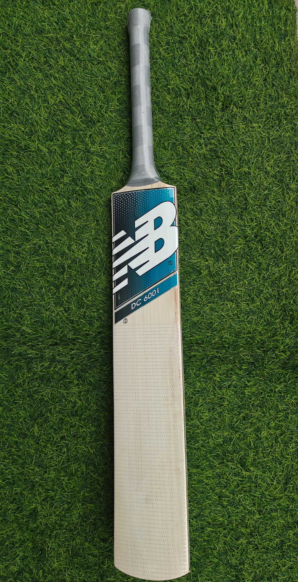 NB DC 600i English Willow Cricket Bat-SH