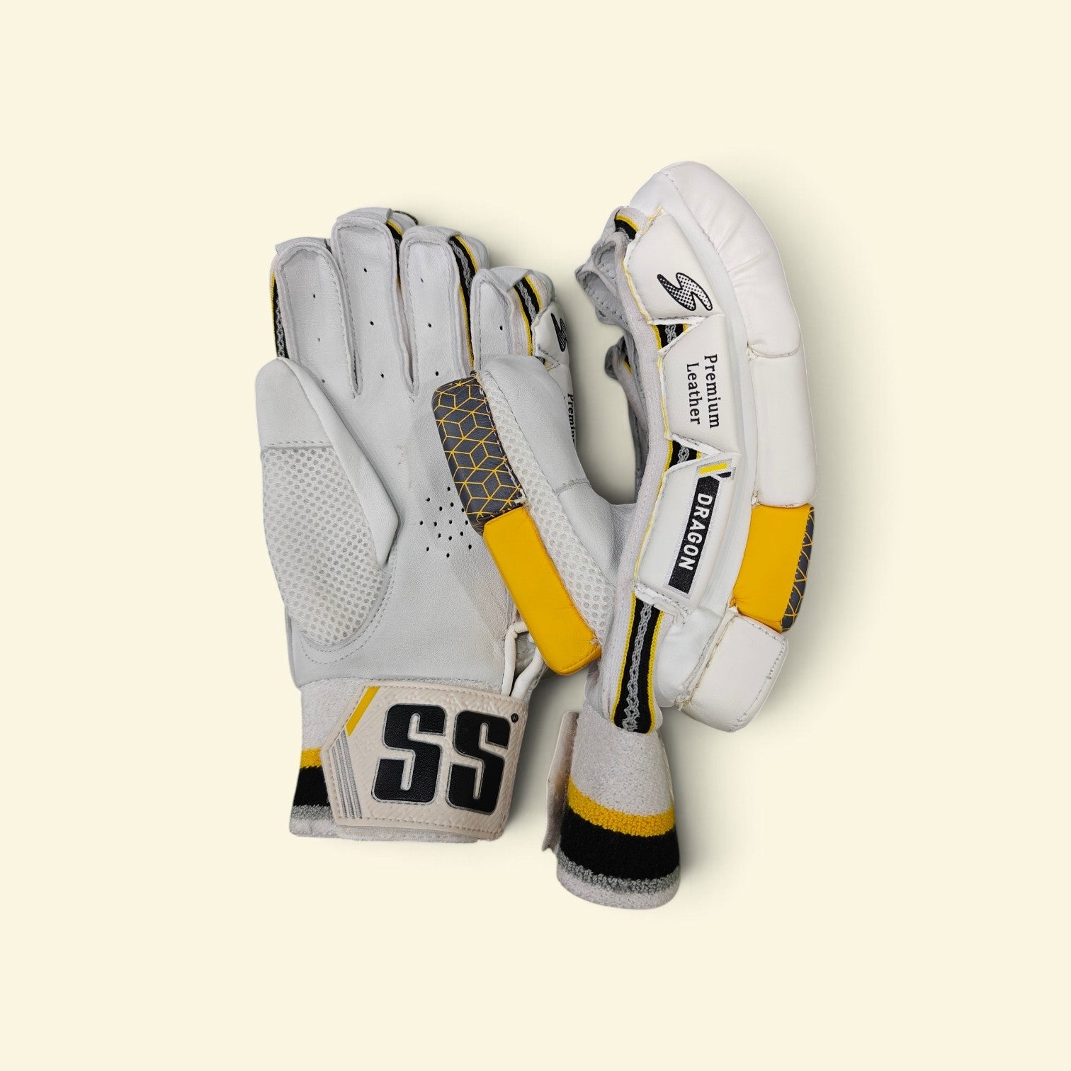 SS DRAGON BATTING GLOVES
