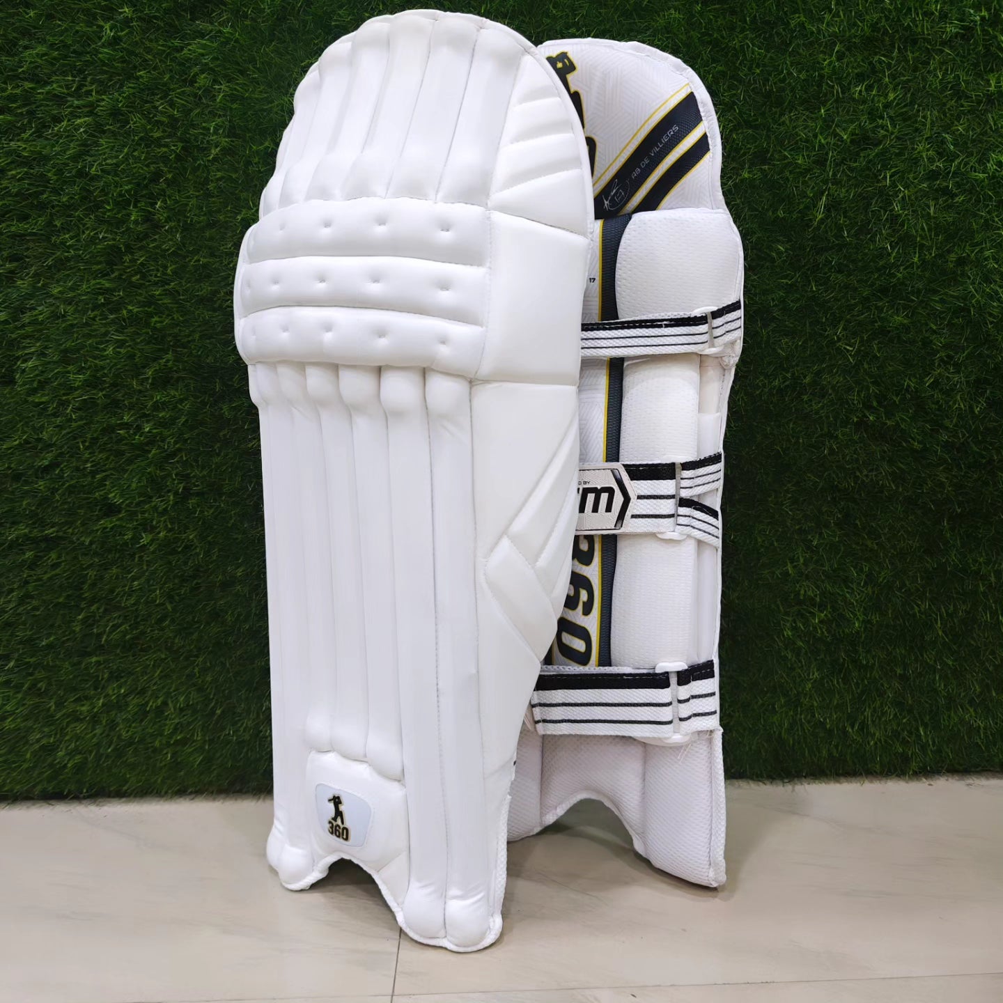EM 360 No 17 Batting Legguard
