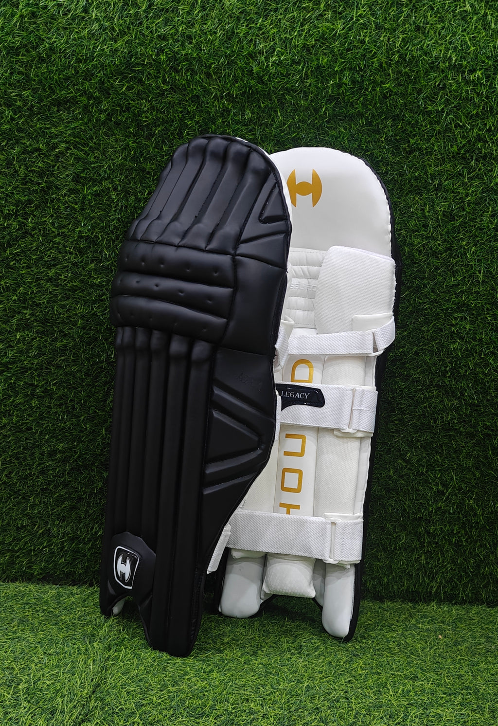 Hound Legacy Batting Legguard