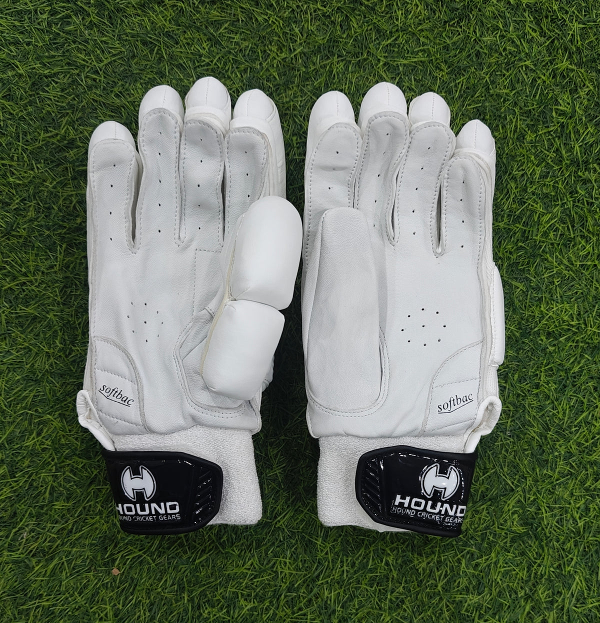 Hound 251 Not Out Batting Gloves