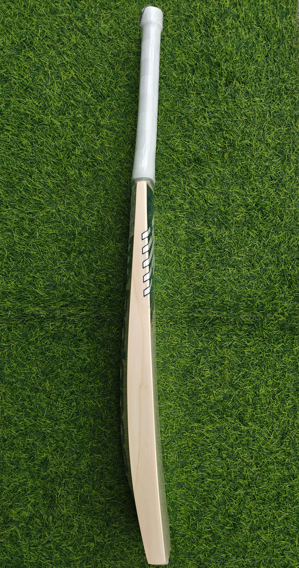 NB TC 700i PRO English Willow Cricket Bat-SH