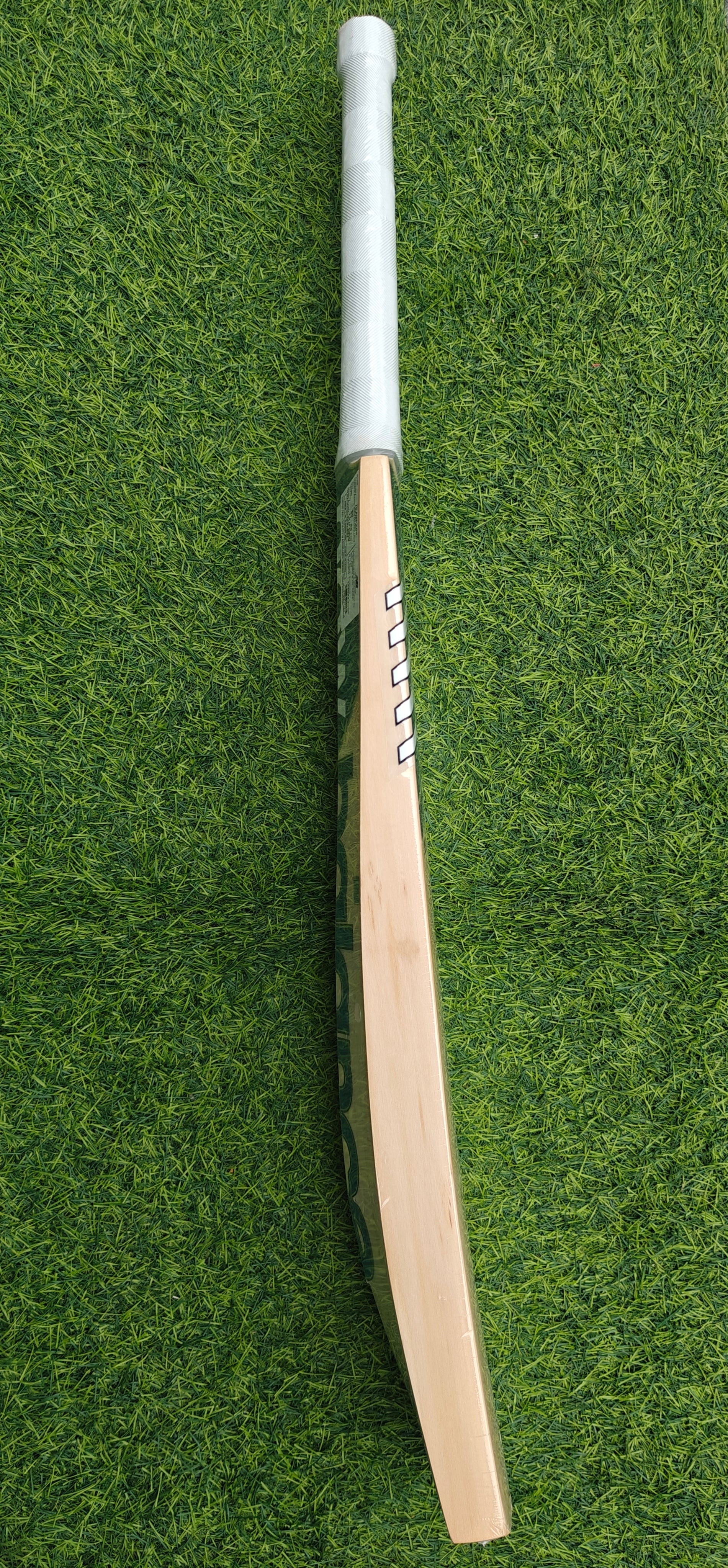 NB TC 900i PRO ENGLISH WILLOW CRICKET BAT-SH