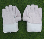 Hound 251 Not Out W.K Gloves