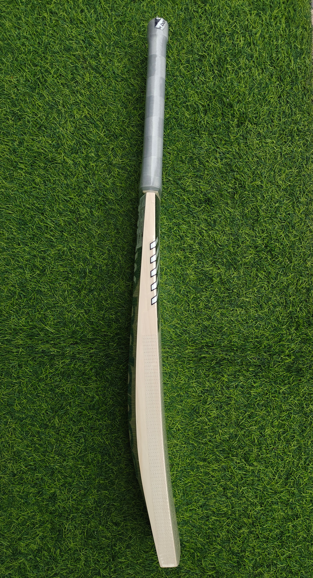 NB DC 600i English Willow Cricket Bat-SH