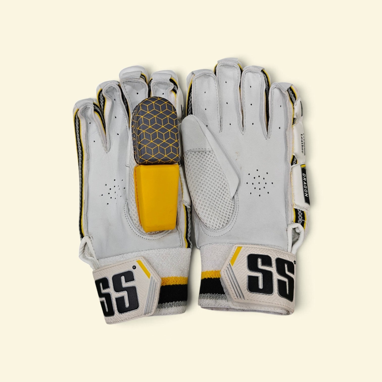 SS DRAGON BATTING GLOVES