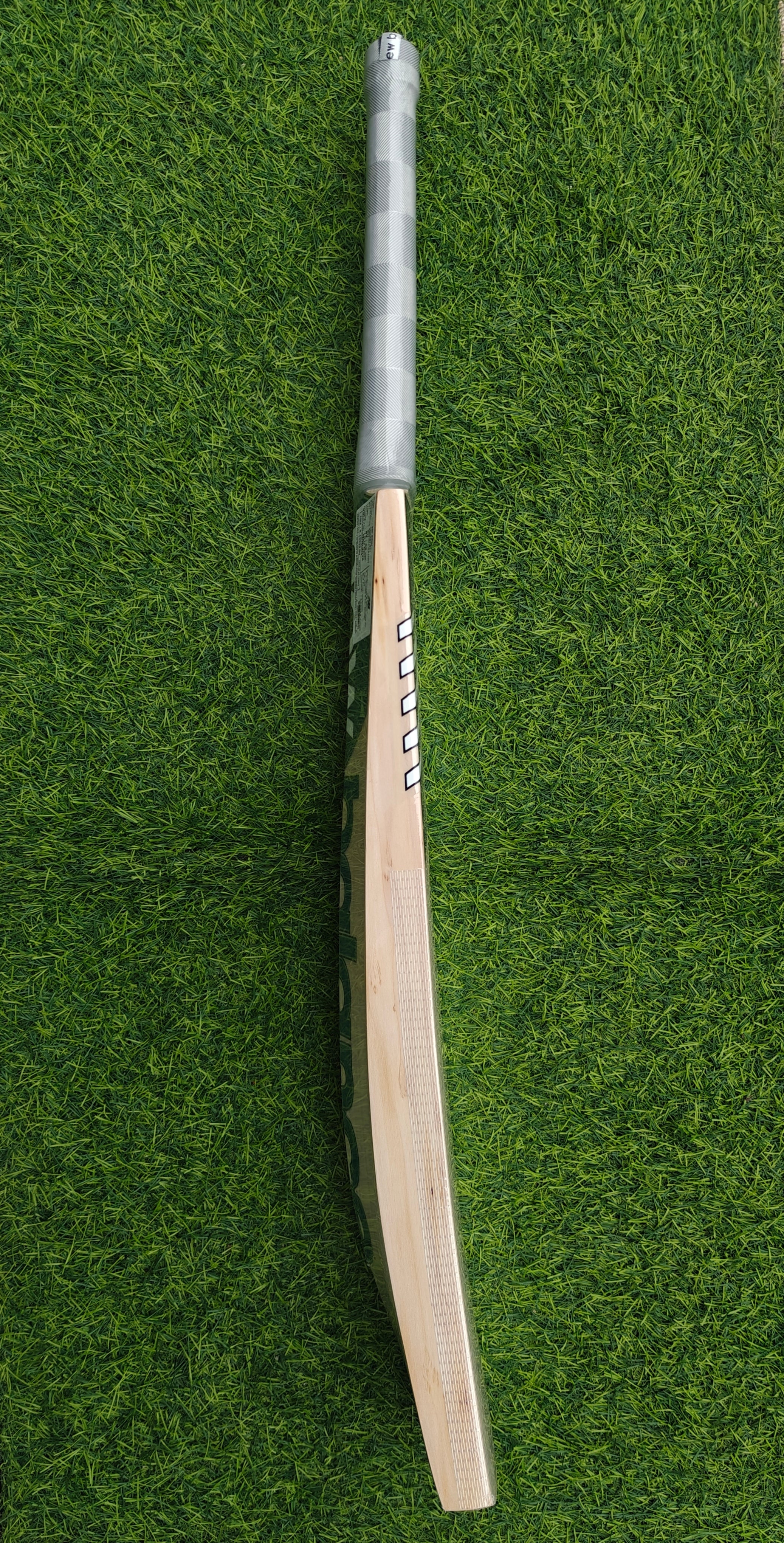NB DC 650i English Willow Cricket Bat-SH
