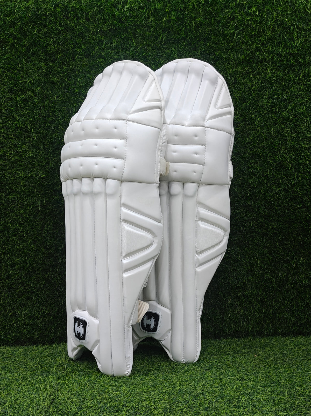 Hound Legacy Batting Legguard