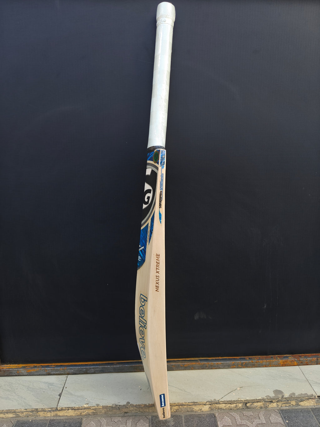 Sg Nexus Xtreme English Willow Cricket Bat-SH