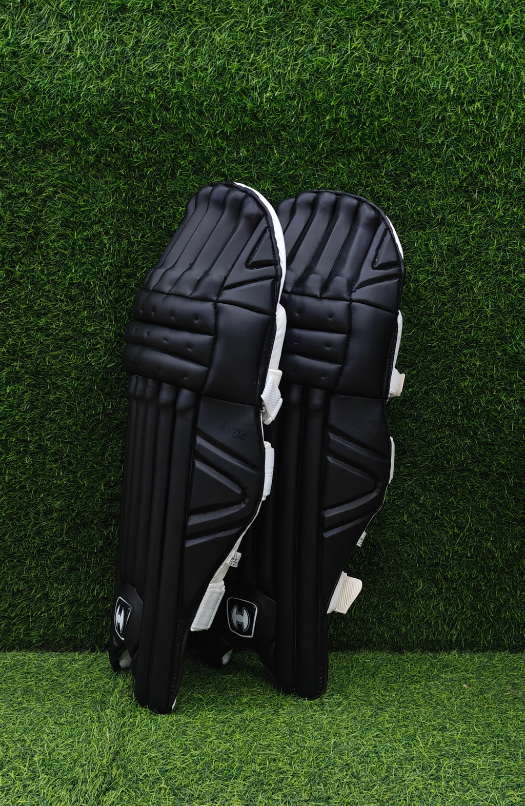 Hound Legacy Batting Legguard